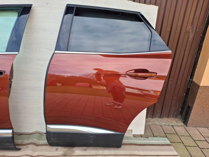 Peugeot 3008 II 17r Portière Gauche Arrière ELGD