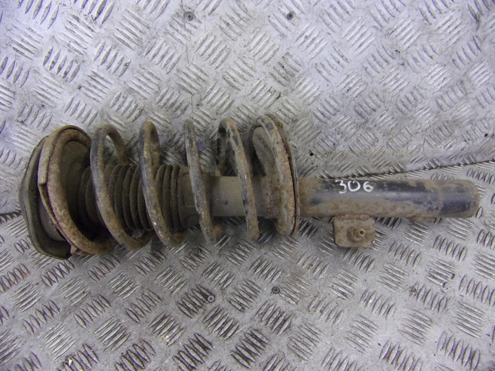 MCPERSON rechts vorne vorne PEUGEOT 306