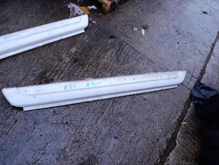 left or right moulding threshold BMW X3 X-3 E83 E-83 m-packet A300 ALPINWEISS