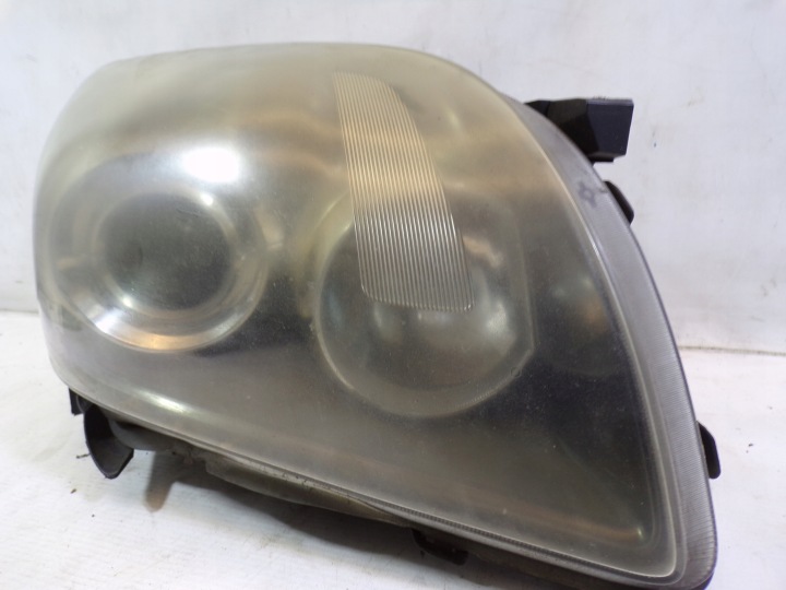 Licht vorne vorne rechts TOYOTA AVENSIS T25 LIFT (3) (K)