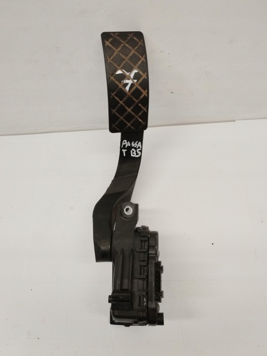 potentiometer Gaspedal Passat B5 8D1723523N