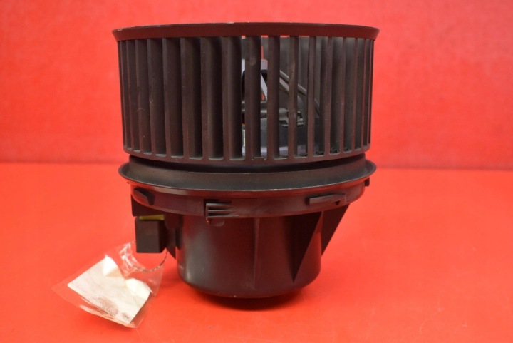 SPACE VENTYLATOR EU AV6N-18456-AA FORD GRAND C-MAX MK2 10-15 5