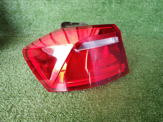 VW SPORTSVAN 12- light left rear rear part