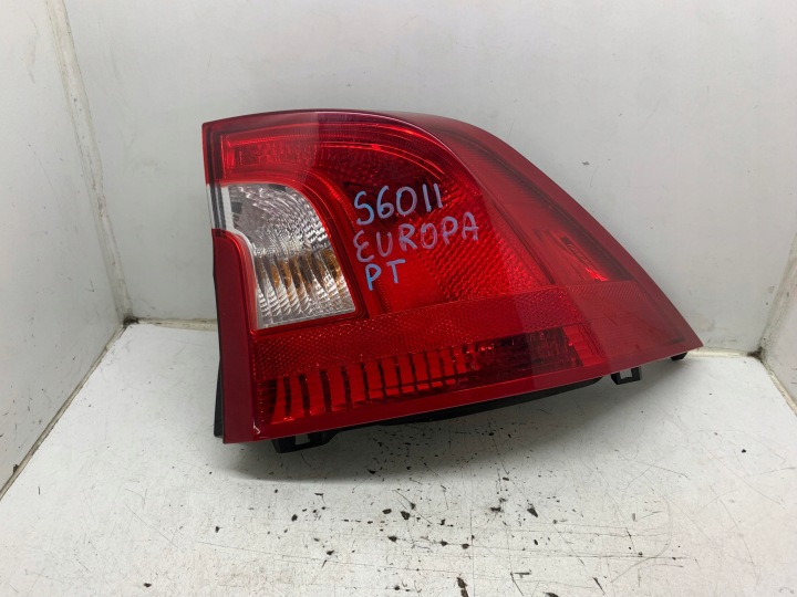 Feux phare Droite Arrière Arrière 31395931 VOLVO S60 II LIFT 13-18 EUROPA