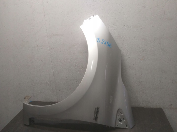 AILE AVANT GAUCHE RENAULT CLIO IV 4