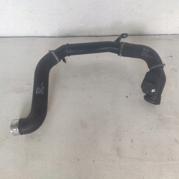 VOLVO XC40 2018 2.0T T5 pipe wiring of the intercooler 32224390 32224389