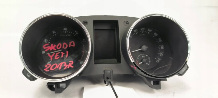 dials clock A2C53219792 SKODA YETI