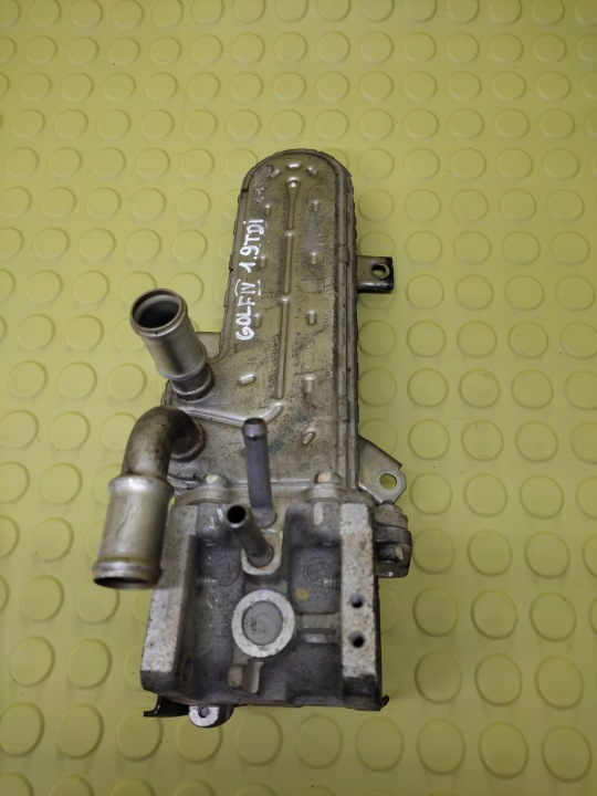 VW GOLF IV 1.9 TDI exhaust gas cooler 038131063E