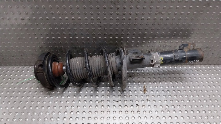Stoßdämpfer rechts links vorne 6Q0413031BR VW POLO IV IBIZA III FABIA und II