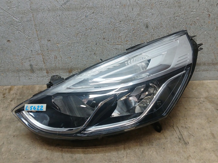 light front left RENAULT CLIO IV 4 260600373R
