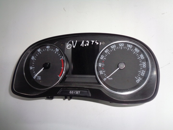 FABIA III 3 BUDÍKY DISPLAY BUDIKY 1.4 TDI CUS