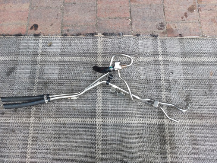 fuel hose MERCEDES V KLASA W447 2.2 DI 17r