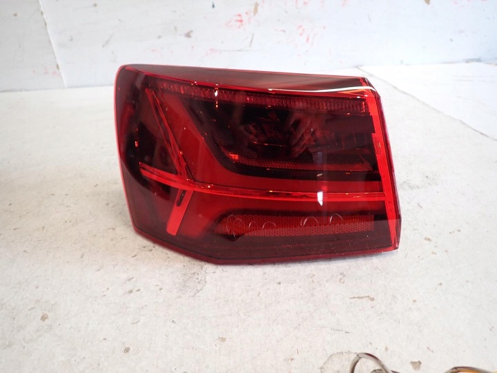 Licht heck hinten links AUDI A6 C7 LIFT 15- KOMBI 4G9945095F