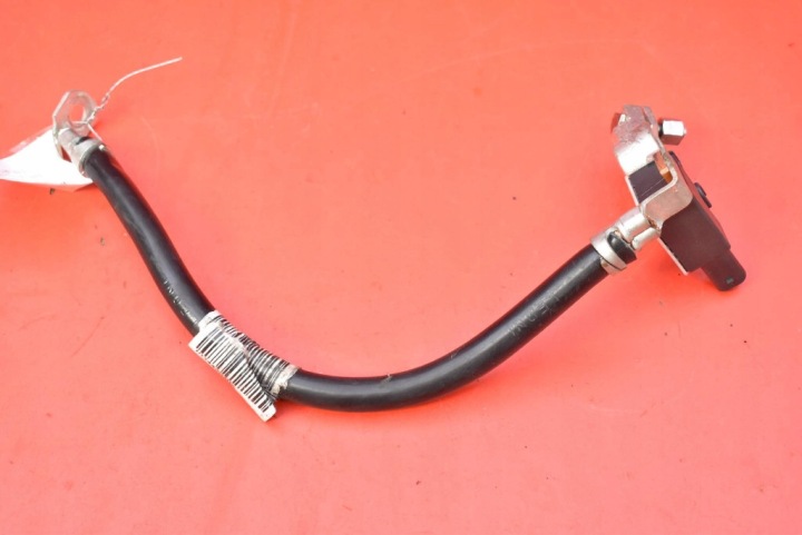 Morsetto polo negativo usato 8K0915181B AUDI A4 B8 2.0 TDI 143 KM 07-11