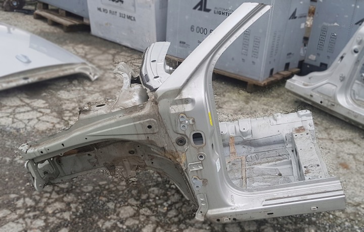 čtvrtka levá předek VOLVO V50 S40 II 426-26