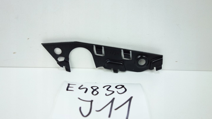 support holder right front MERCEDES B W247 A2478859200