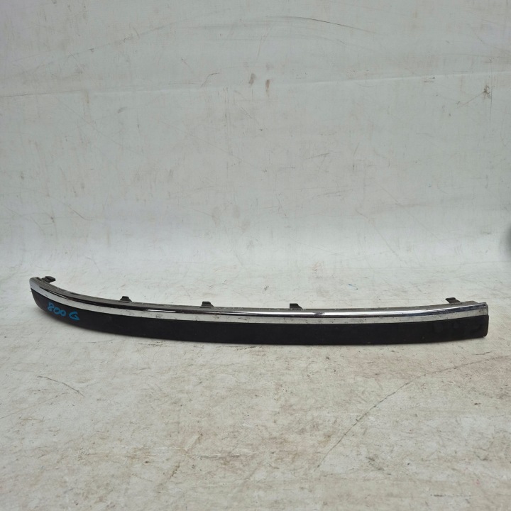 SKODA SUPERB 3U0 moulding of a bumper right front 3U0807718