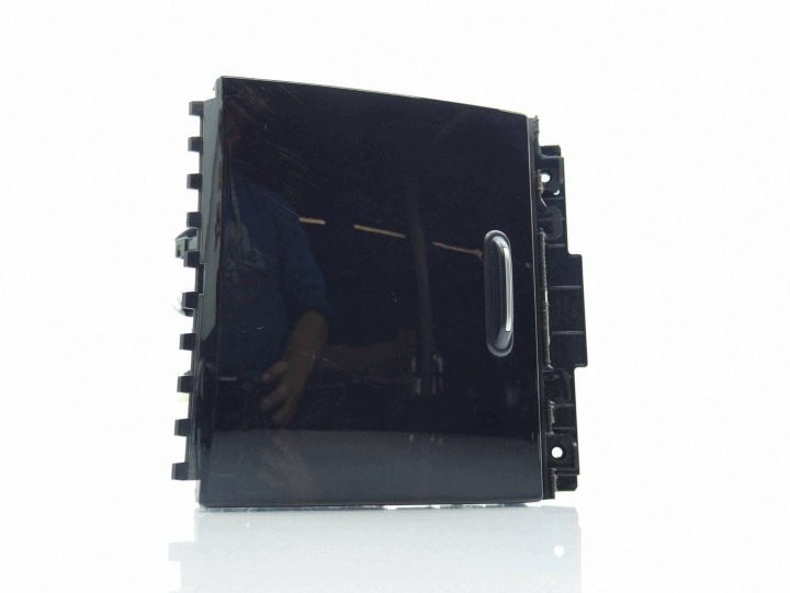 skrinka spolujazdca adapter PORT USB AUX KIA SORENTO III 84680-C5500
