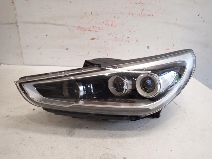 Licht vorne vorne links HYUNDAI I30 III 2017- FULL LED 92101-G4100
