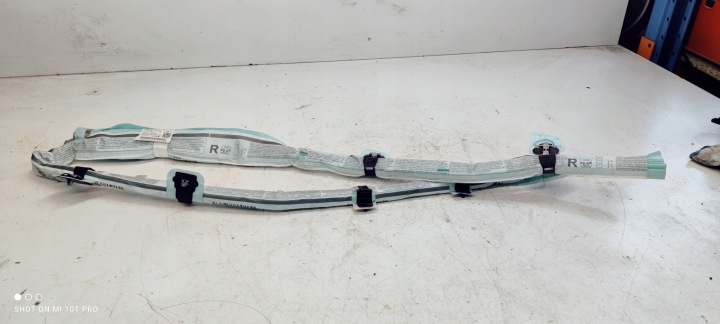 střešní airbag pravá AUDI A3 8V 3-dveře 8V3880742A