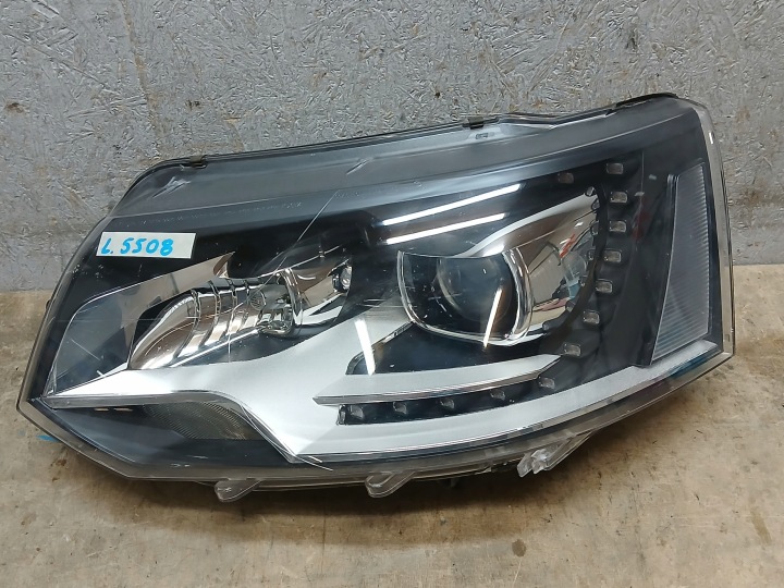 far prednji dio lijeva VW T5 LIFT 10- XENON LED 7E5941015B