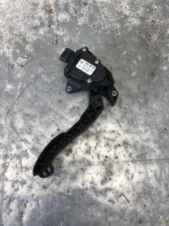 gázpedál POTENCJOMETR RENAULT MASTER III 180107523R