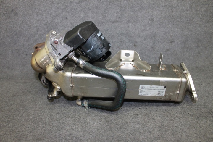 BMW F20 F30 F32 F07 F10 N47 2.0D - radiator EGR 7810751