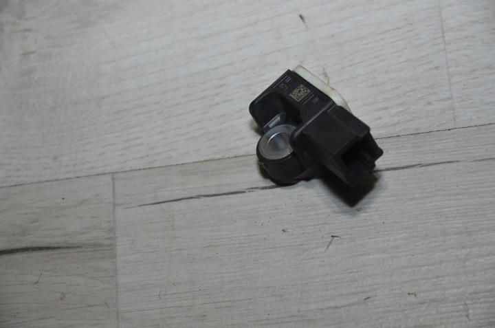 sensor udeczenia Peugeot 2008 13r