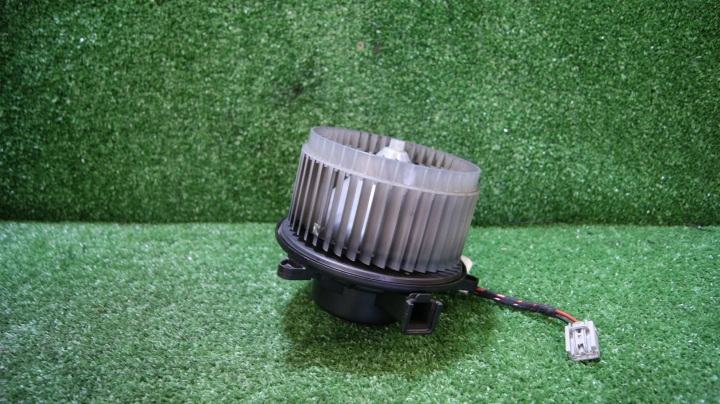 fan air conditioning devices OPEL INSIGNIA 52426734