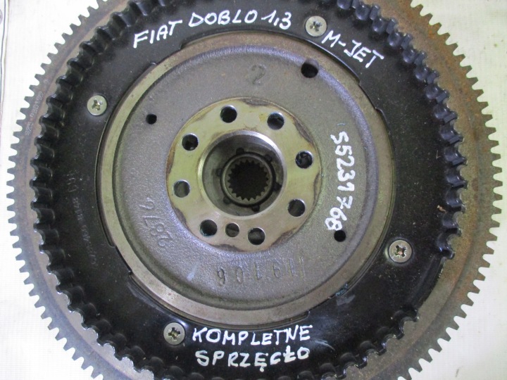 Reifen Rad schwungscheibe schwungrad zestaw der Kupplung Fiat 1,3 MJ 55261926