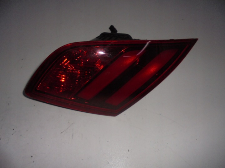 PEUGEOT 308 T9 HB LICHT RECHTS HECK FÜR DIE HECKKLAPPE 16R