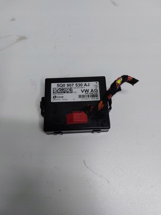 VW PASSAT B8 GOLF VII TOURAN III Bedienteil modul GATEWAY 5Q0907530AJ