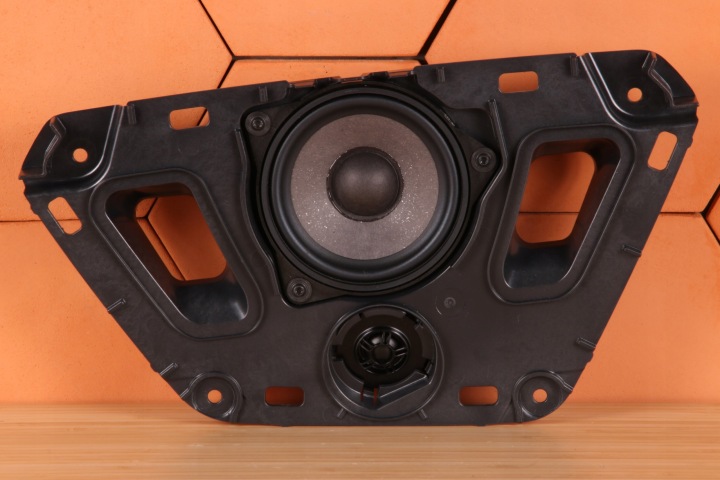 BMW G20 G21 G22 G23 G26 M3 speaker CENTRALNY of the dashboard consoles HIFI 6831281
