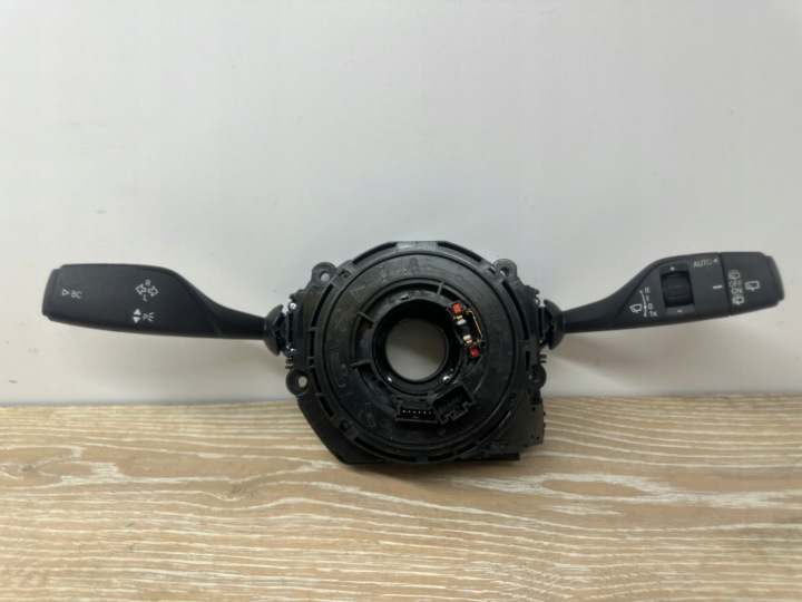 BMW X1 F48 F45 F46 páčky pod volant a ovládání kroužek originál 6827369