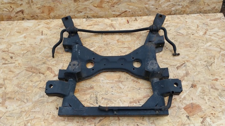 FAHRSCHEMEL ACHSTRÄGER VORDERACHSTRÄGER VORNE MERCEDES VITO VIANO W639 03-10