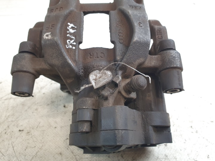 strmeň pravý zadok 3Q0615406J VOLKSWAGEN PASSAT B8 KOMBI 15r.