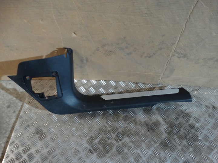 lišta krytka PRAHU přední pravá PORSCHE PANAMERA PANAMERA 4 971 1