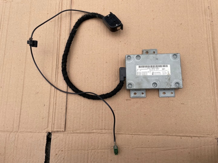 MERCEDES W204 W207 W212 amplificatore A2048708626