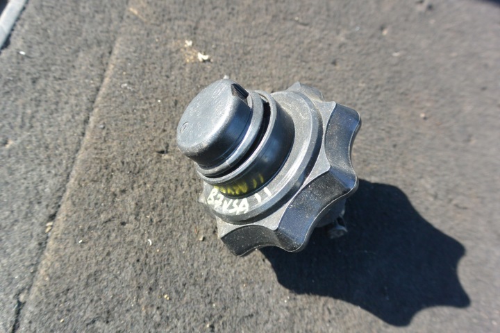 screw holder wheels of a spare VW AUDI SEAT SKODA