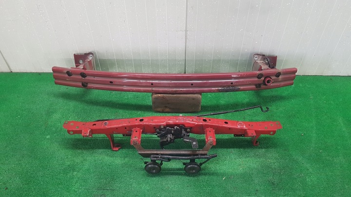 TRAVERSA paraurti Anteriore +STREFY NISSAN JUKE F15 10-19 LAK: NAH NAHG