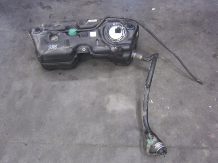 BMW X3 F25 N20 F26 spremnik rezervoar goriva POMPKI benzin 7220743 16117220743