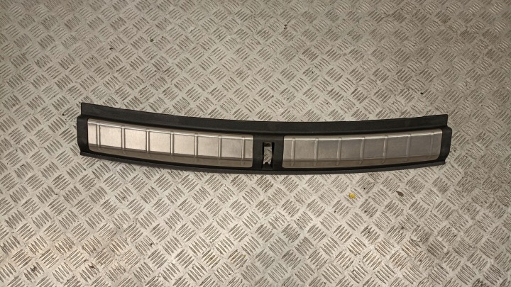 BMW X1 F48 kryt čela zadního 7413689