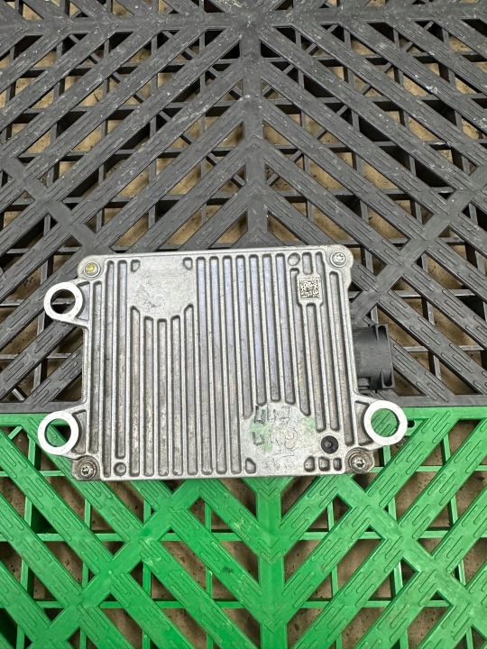 Radar tempomatu aktywnego BMW 7 G11 G12 75789013