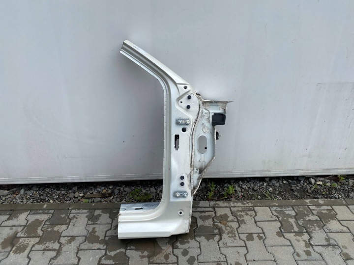 četvrtina prednja desna Cadillac Escalade IV 2015+