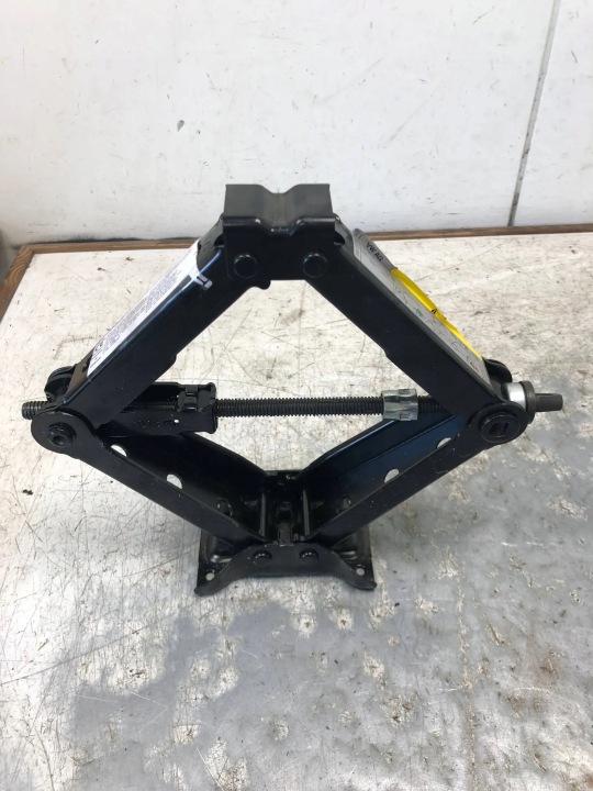 gear lever lift SEAT IBIZA V 2Q0011031