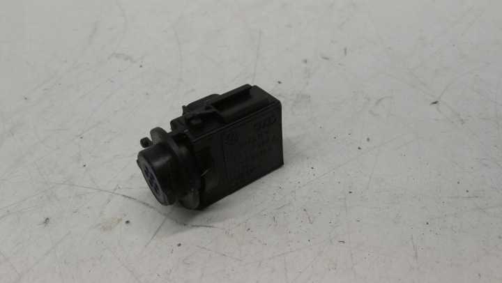 Sensor JAKOSCI luft AUDI A4 A5 A6 4B0907659A