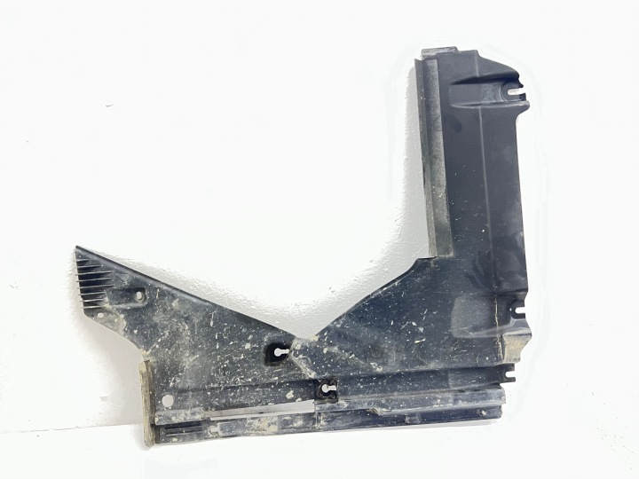AUDI A4 B9 KOMBI Blende Abdeckung abdeckung Unterfahrschutz links 8W0825215F