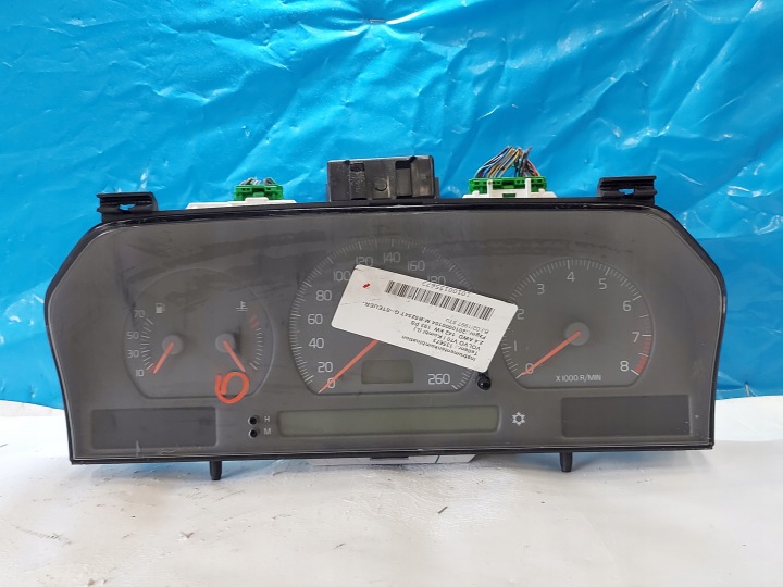 dials clock VOLVO V70 2.4 B 9148926