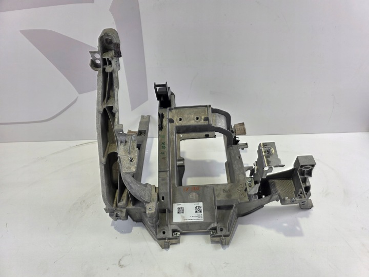 držač armature ROZDZIELCZEJ BMW IX I20