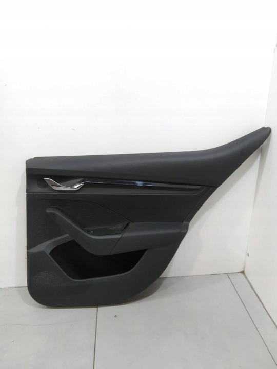 Habillage revêtement panneau intérieur porte Latérale/côté Droite Arrière HB Skoda Octavia IV (2019- )